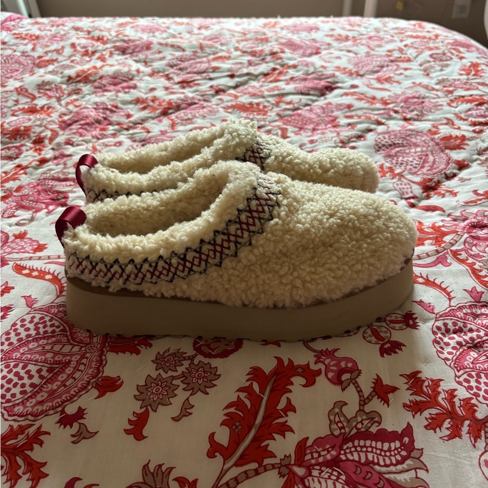 ugg tazz rare slippers platform